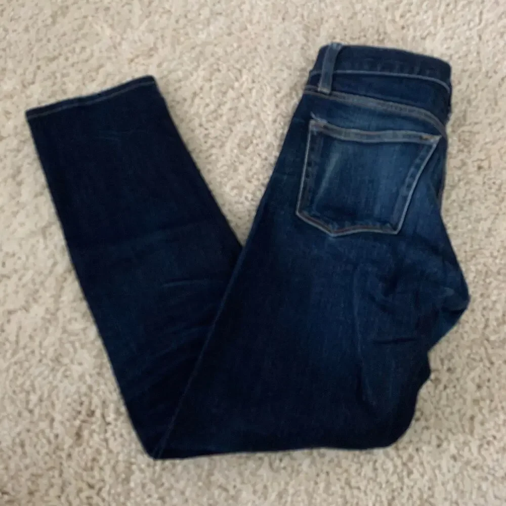 Uniqlo Jeans Mens 28x27 Slim Fit Distressed Dark Blue Denim